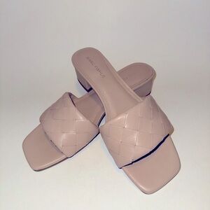 Marc Fisher Women’s Casara Heeled Sandal Tan/Nude Color size 8